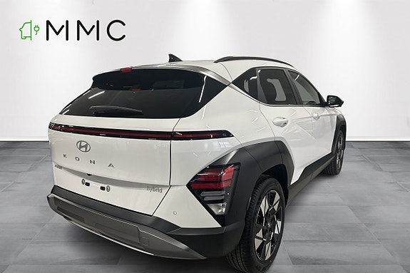 Hyundai Kona 2 of 5