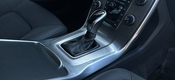 Volvo XC70 12 of 12