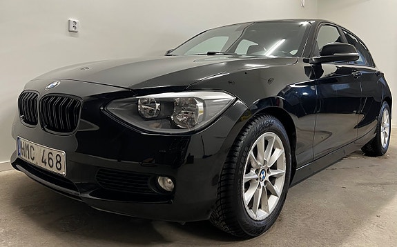 BMW 118d 2 of 5