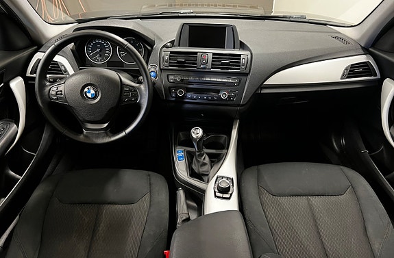 BMW 118d 7 of 13