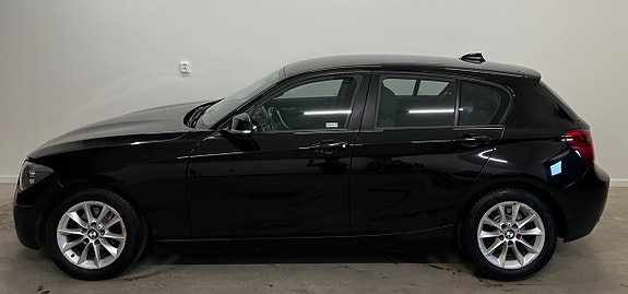 BMW 118d 3 of 5