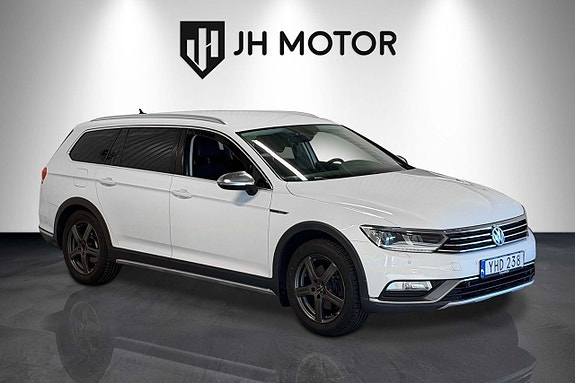 Volkswagen Passat Alltrack 5 of 12