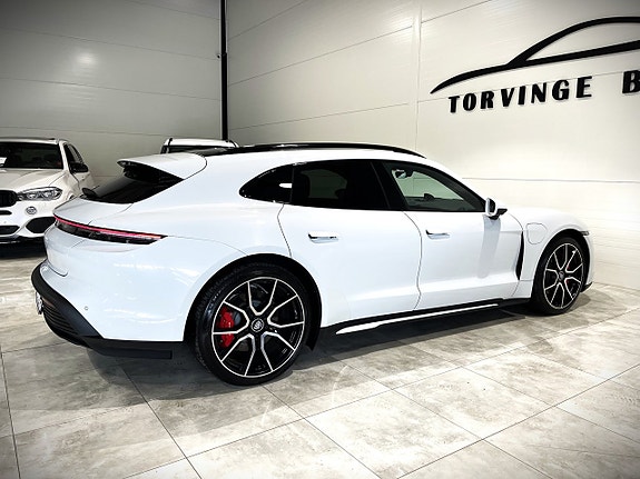 Porsche Taycan 5 of 5