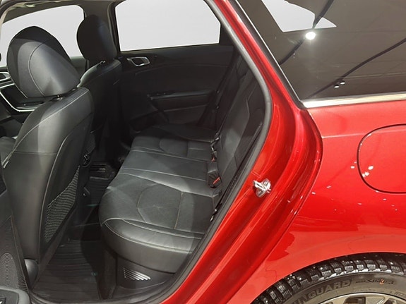 Kia Ceed 9 of 15