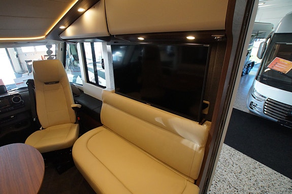 Carthago C-line I 5.9 XL LE, Mercedes 15 of 17