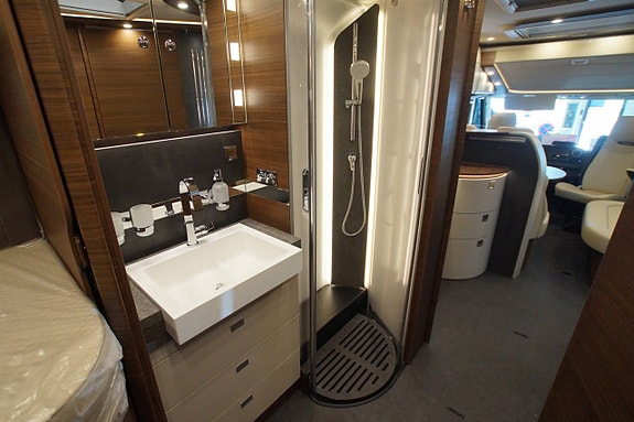 Carthago C-line I 5.9 XL LE, Mercedes 10 of 17