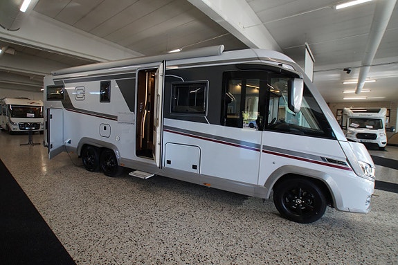 Carthago C-line I 5.9 XL LE, Mercedes 3 of 17
