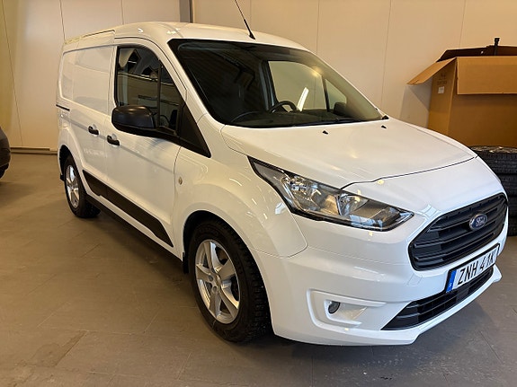 Ford Transit Connect 3 of 5