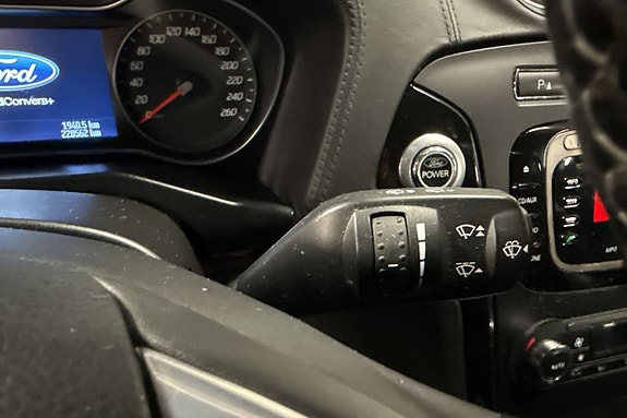 Ford Mondeo 18 of 23