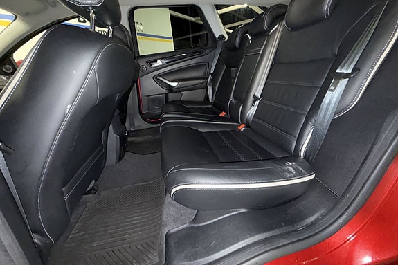 Ford Mondeo 12 of 23
