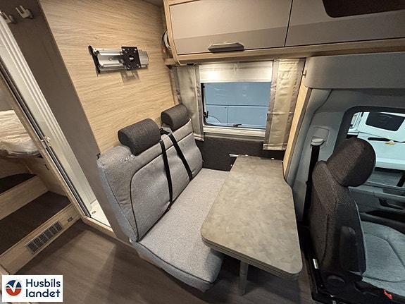 Knaus VAN TI PLUS PLATINUM SELECTION 650 MEG 7 of 12