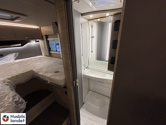 Knaus VAN TI PLUS PLATINUM SELECTION 650 MEG 6 of 12