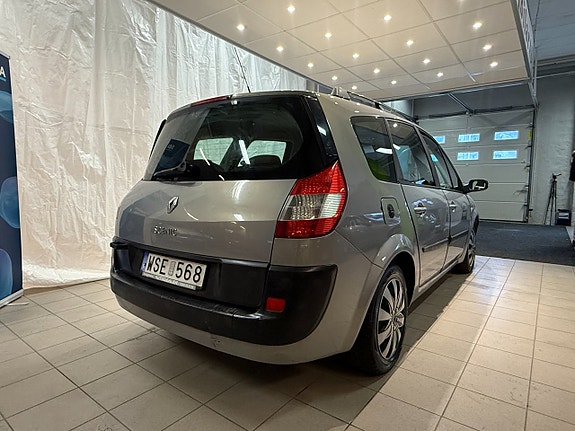 Renault Grand Scenic II 5 of 5