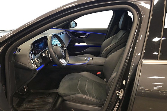 Mercedes-Benz E300 e 8 of 14