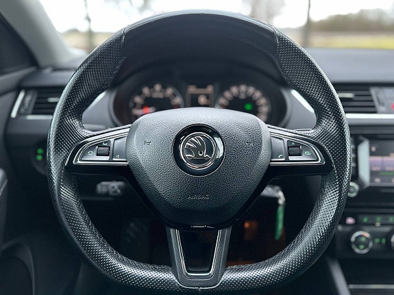 Skoda Octavia 15 of 17