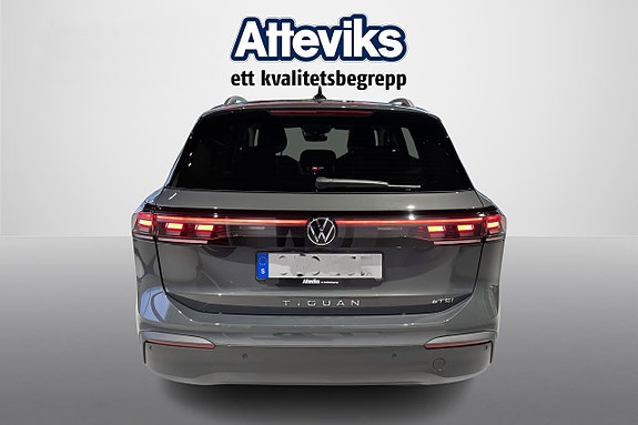 Volkswagen Tiguan 6 of 15