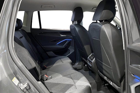 Volkswagen Tiguan 8 of 15