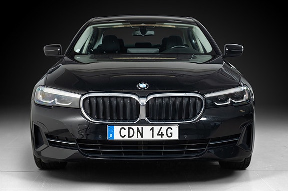BMW 520d 4 of 5