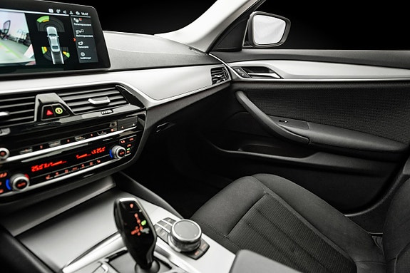 BMW 520d 14 of 19