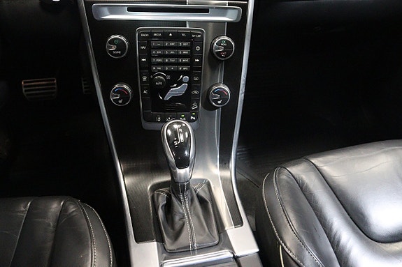 Volvo XC60 20 of 29