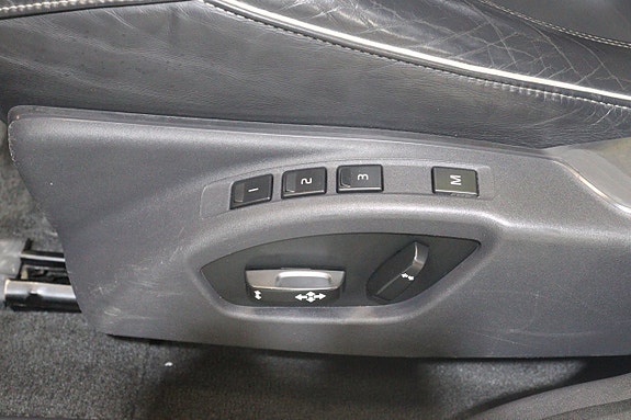 Volvo XC60 11 of 29