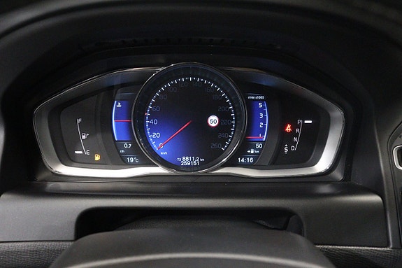 Volvo XC60 25 of 29