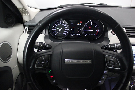 Land Rover Range Rover Evoque 16 of 24