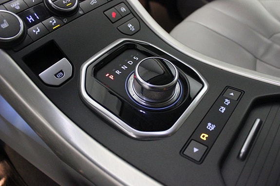 Land Rover Range Rover Evoque 19 of 24
