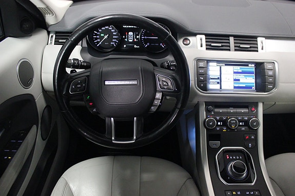 Land Rover Range Rover Evoque 15 of 24