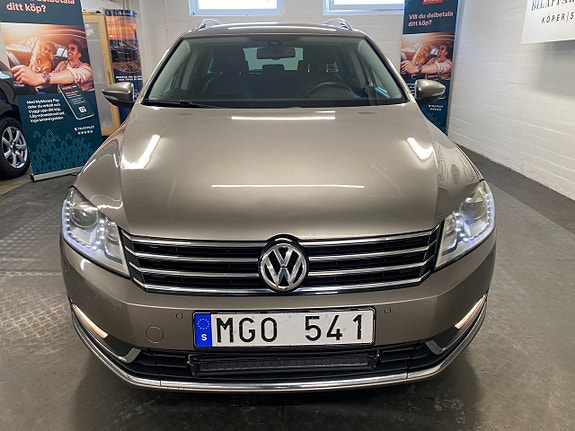 Volkswagen Passat 3 of 5
