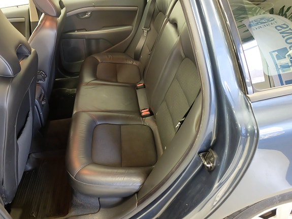Volvo V70 9 of 11