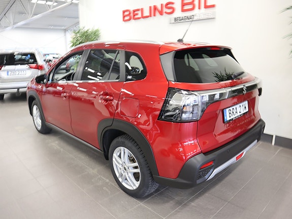 Suzuki S-Cross 3 of 5