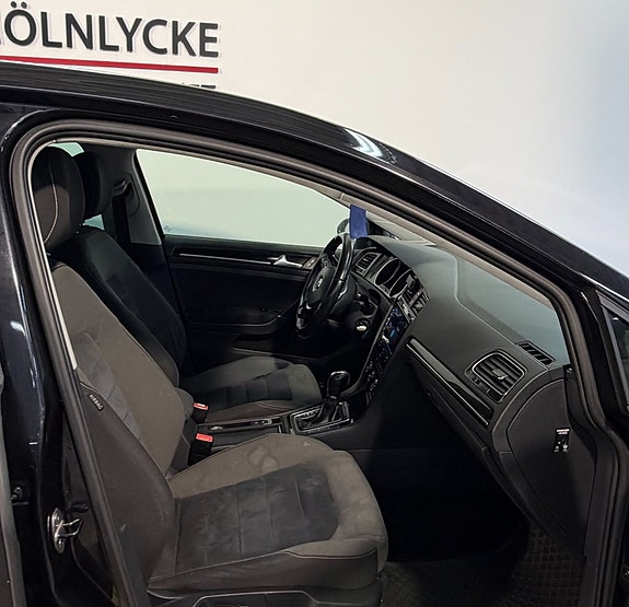 Volkswagen Golf-Serie 11 of 13