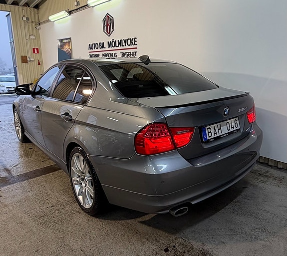 BMW 320 4 of 5