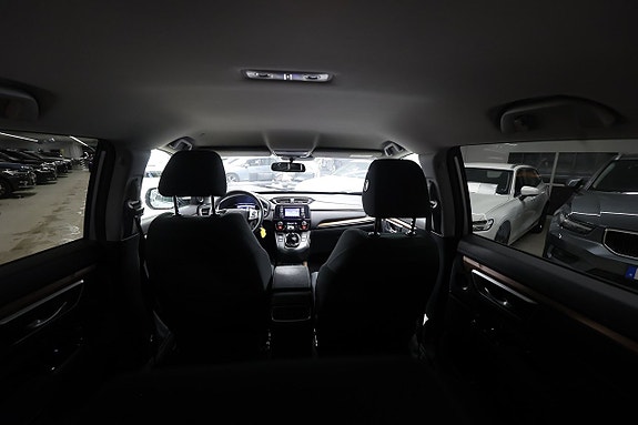 Honda CR-V 10 of 16