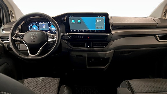 Volkswagen Caravelle 10 of 15