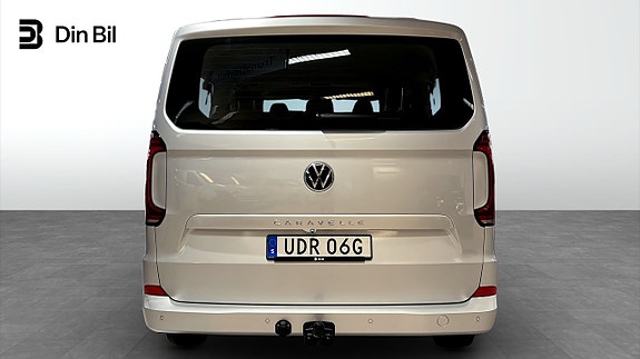 Volkswagen Caravelle 5 of 5