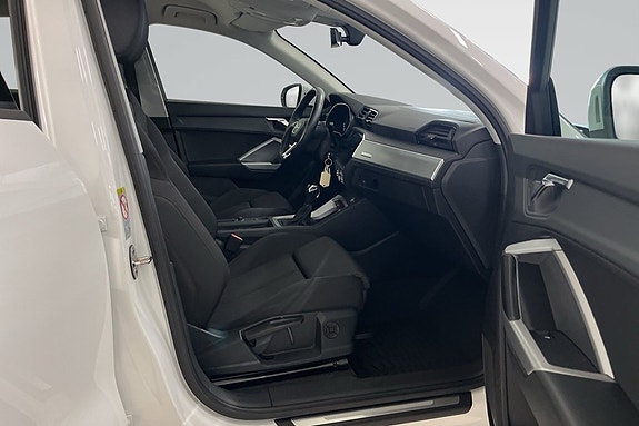 Audi Q3 7 of 9