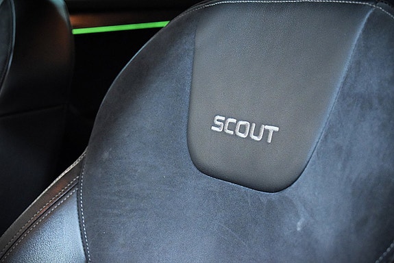 Skoda Octavia Scout 8 of 26
