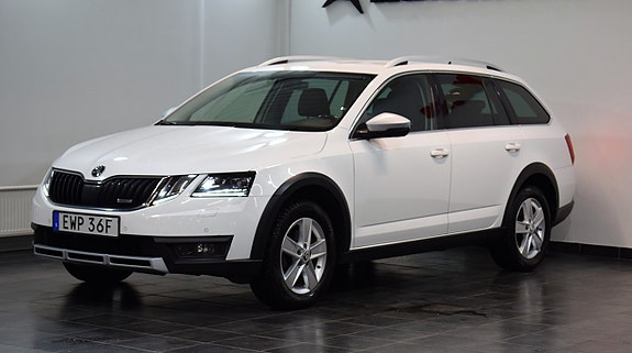 Skoda Octavia Scout 4 of 5