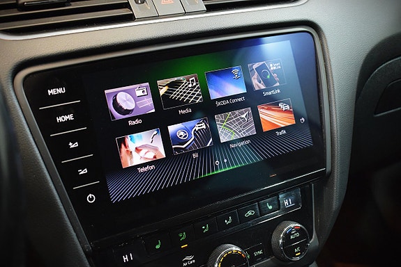 Skoda Octavia Scout 14 of 26