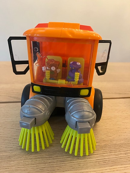 Product image 16 of 17