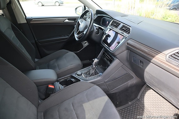 Volkswagen Tiguan Allspace 4 of 5