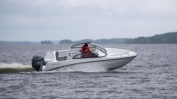 AMT 190 BR -23 Yamaha F100-26 4 of 6