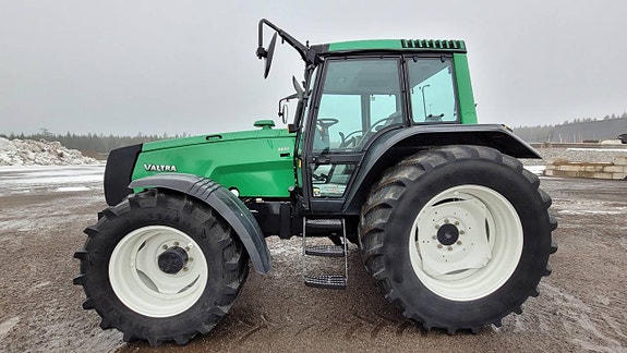 Valtra 8050 HiTech / 4669 timmar