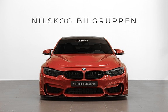 BMW M3 4 of 5