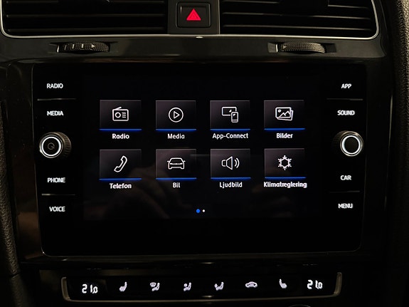 Volkswagen Golf Alltrack 23 of 29