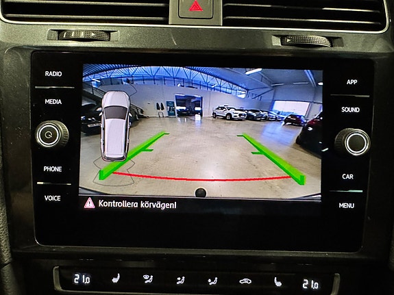 Volkswagen Golf Alltrack 15 of 29