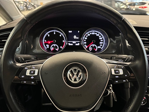 Volkswagen Golf Alltrack 18 of 29