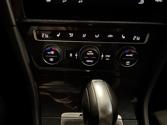 Volkswagen Golf Alltrack 22 of 29